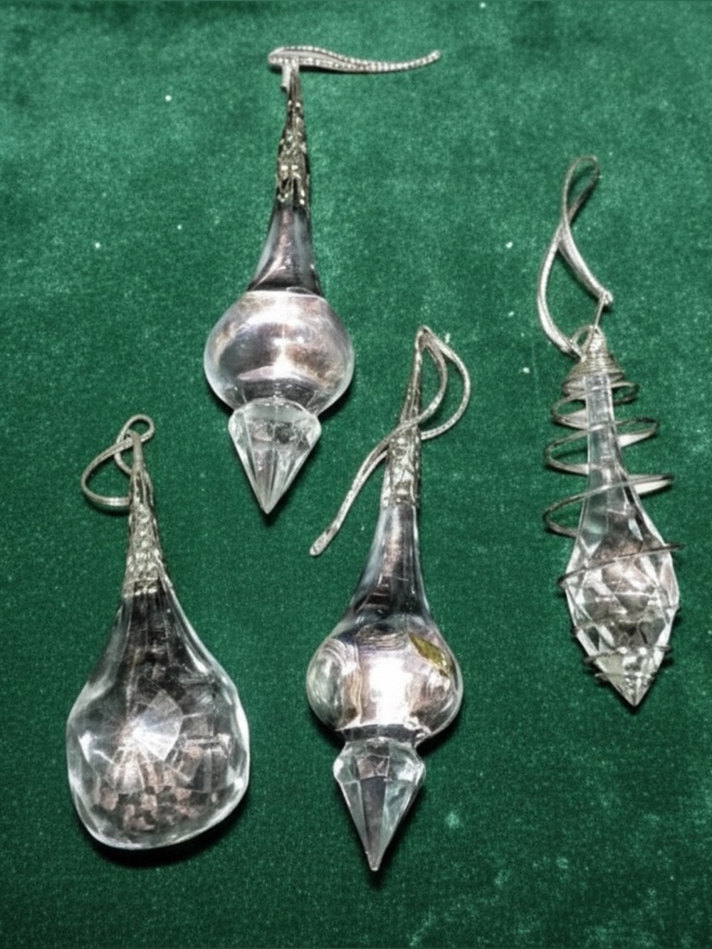 4 Vintage Christmas Ornaments Clear Acrylic Prism Teardrop Chandelier